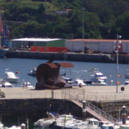 El Puerto De * Bermeo